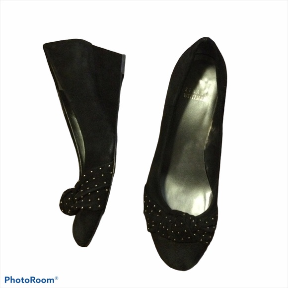 STUART WEITZMAN Black Suede Round-Toe Wedge Pumps